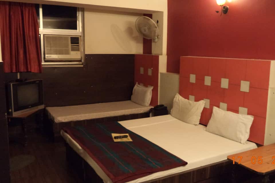 Hotel Abhineet Palace